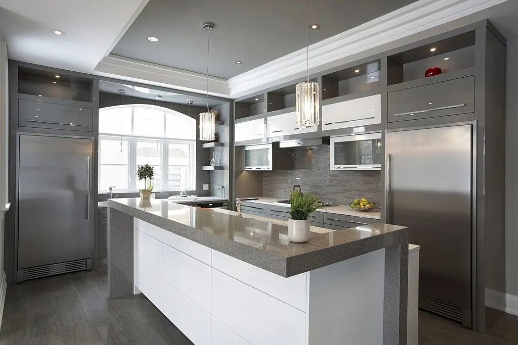 Tiled splashback running the length of a kitchen bench, Canberra home